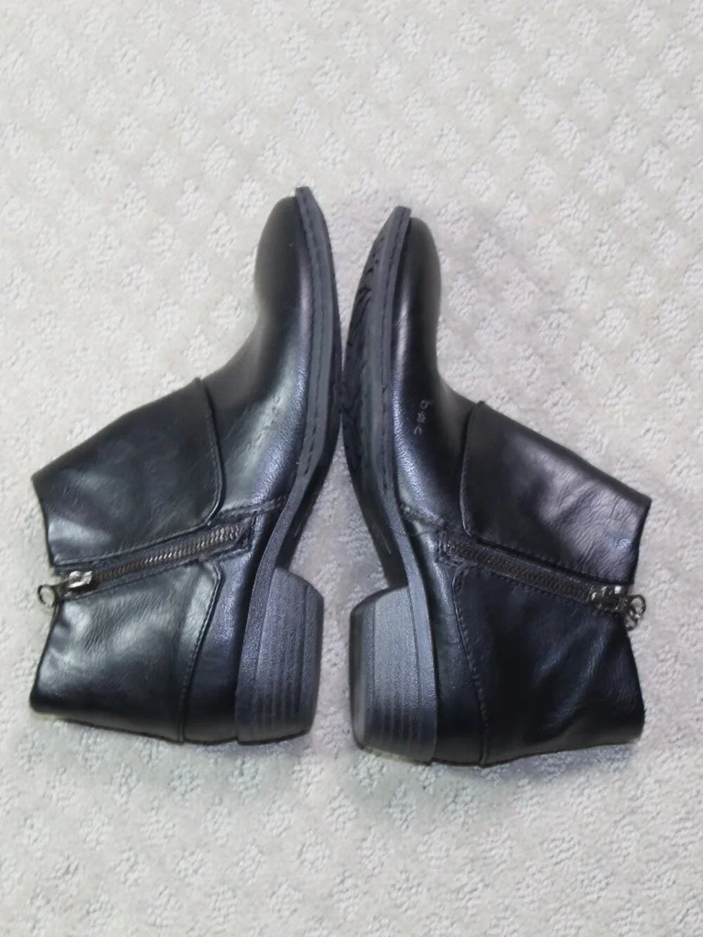 boc Size 6.5M Black Faux Leather Booties